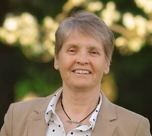 Five Generations, One Workplace: Communication Gaps Fuel Rising Tension Across Today’s Teams